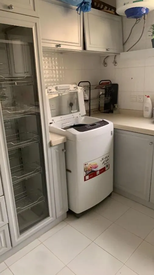 شقة سكنية غرفتين - صالة - مطبخ Apartment