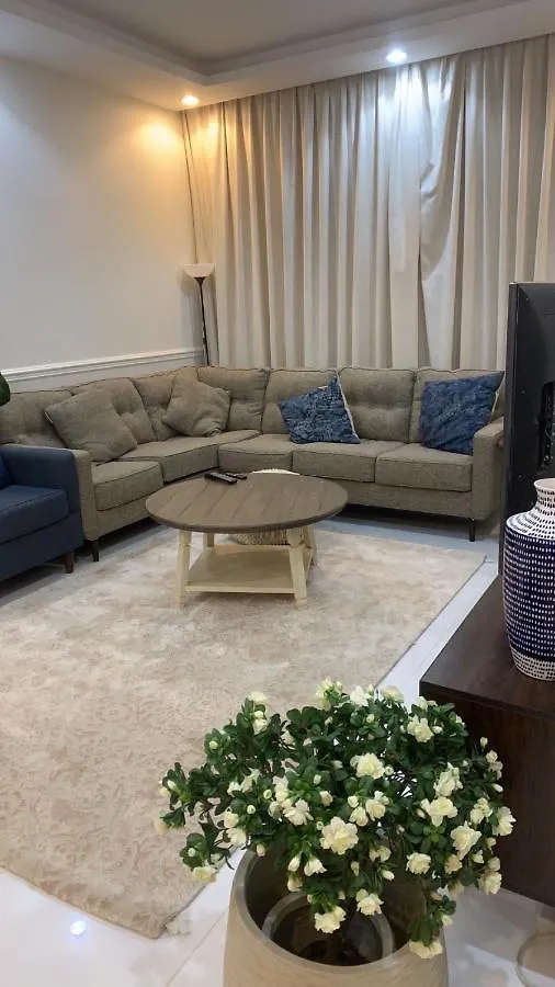 شقة سكنية غرفتين - صالة - مطبخ location